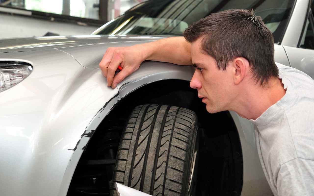 Parcheggio Auto Smetti Di Farti Male Da Solo Spendi Solo Euro E Ti