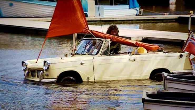 Car sailing