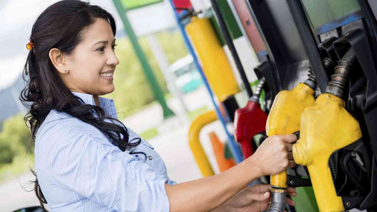 Caro benzina: consigli per risparmiare