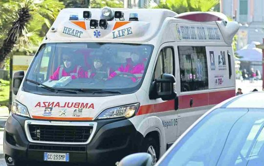 ambulanza-nel-traffico-solomotori.it