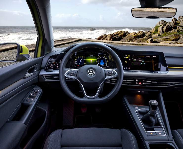 Gli interni della nuova Golf - Fonte Volkswagen - solomotori.it