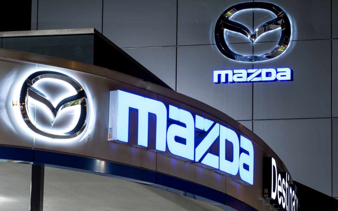 Mazda Logo - Fonte Depositphotos - solomotori.it